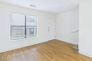 711 W 32nd St, Austin, TX 78705 - Photo 6