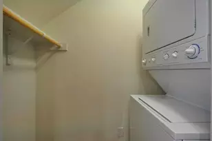 711 W 32nd St, Austin, TX 78705 - Photo 8