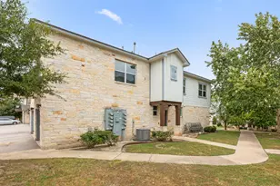 2101 Town Centre Dr, Round Rock, TX 78664 - Photo 8