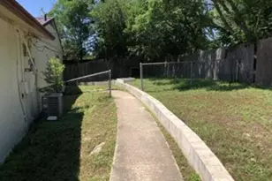 1410 Marlton St, San Marcos, TX 78666 - Photo 4