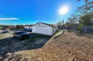 1410 Marlton St, San Marcos, TX 78666 - Photo 2