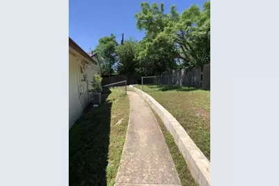 1410 Marlton Street #6, San Marcos, TX 78666 - Photo 2