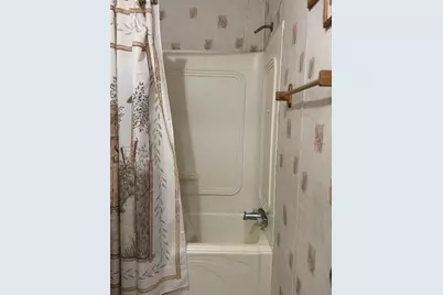 113 Valley Lane, Smithville, TX 78957 - Photo 12