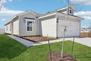 134 Summer Dr, Elgin, TX 78621 - Photo 2