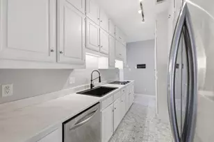 1626 Palma Plaza, Austin, TX 78703 - Photo 14