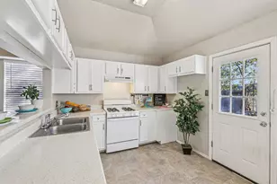 1503 Lantana Dr, Round Rock, TX 78664 - Photo 14