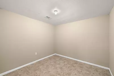 1306 W Cameron Avenue, Rockdale, TX 76567 - Photo 20