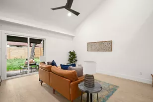 6807 Woodhue Dr, Austin, TX 78745 - Photo 8