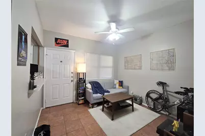 706 W 22nd Street #307, Austin, TX 78705 - Photo 2
