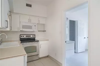 2605 Enfield Road #110, Austin, TX 78703 - Photo 10