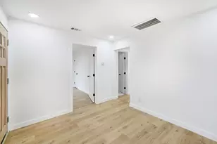 2404 Santa Rita St, Austin, TX 78702 - Photo 6