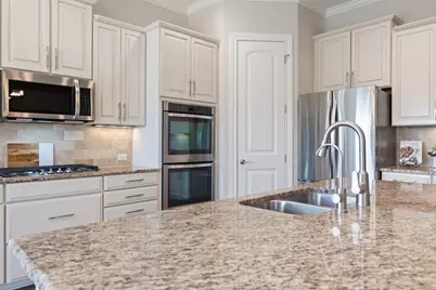 5421 Coral Bean Cove, Spicewood, TX 78669 - Photo 14