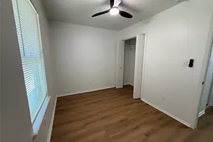 1009 Alex St, Lockhart, TX 78644 - Photo 6