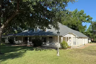 266 Quail St, Meadowlakes, TX 78654 - Photo 4