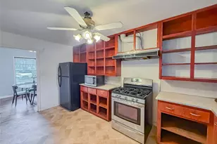 729 N Main St, Lexington, TX 78947 - Photo 4