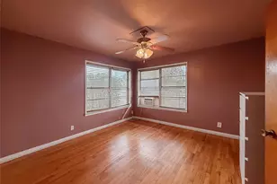 729 N Main St, Lexington, TX 78947 - Photo 8