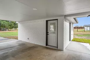 1037 Western Hills Rd, Rockdale, TX 76567 - Photo 30