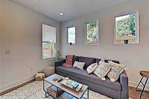 5314 Downs Dr, Austin, TX 78721 - Photo 4