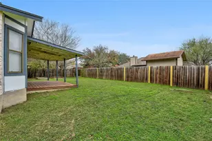 5610 Meadow Crest, Austin, TX 78744 - Photo 24