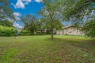 207 Woodward St, Austin, TX 78704 - Photo 24