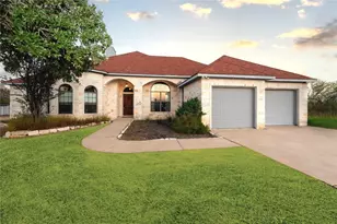 127 Eleanor Ln, Bastrop, TX 78602 - Photo 1