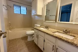 17844 Park Valley Dr, Round Rock, TX 78681 - Photo 32