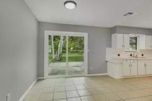 403 Edmond St, Taylor, TX 76574 - Photo 6