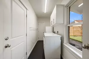 5507 Mapleleaf Dr, Austin, TX 78723 - Photo 28