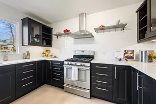 5507 Mapleleaf Dr, Austin, TX 78723 - Photo 16