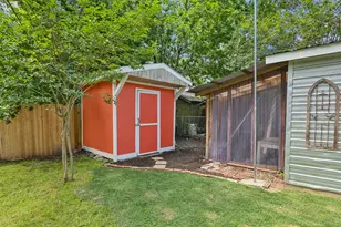 1217 Fairground St, Taylor, TX 76574 - Photo 40