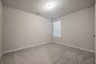 25525 Flora Bella Ln, Elgin, TX 78621 - Photo 6