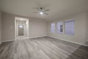 25525 Flora Bella Ln, Elgin, TX 78621 - Photo 10