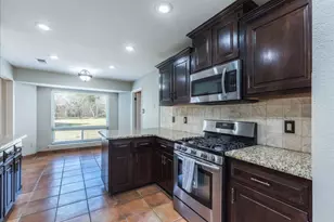 505 Canyon Wren Dr, Buda, TX 78610 - Photo 14