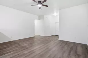 101 Soapstone Dr, Jarrell, TX 76537 - Photo 14