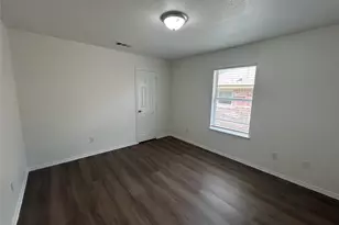 101 Soapstone Dr, Jarrell, TX 76537 - Photo 14