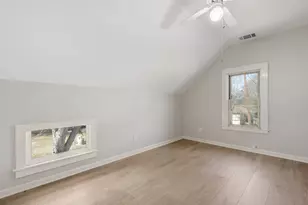 205 S Rio Grande St, Lockhart, TX 78644 - Photo 26