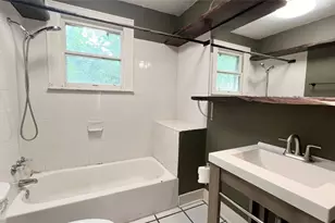 707 Upson St, Austin, TX 78703 - Photo 8