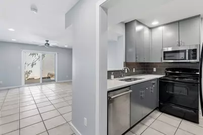 2122 Hancock Drive #121, Austin, TX 78756 - Photo 2
