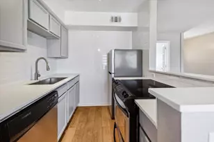 1304 Mariposa Dr, Austin, TX 78704 - Photo 10