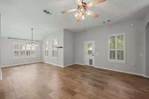 9309 Manipari Ln, Austin, TX 78749 - Photo 4