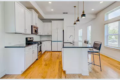2117 Maxwell Lane, Austin, TX 78741 - Photo 10