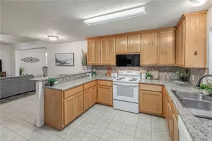 903 Crepe Myrtle St, College Station, TX 77845 - Photo 12