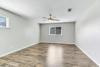 7105 Meadowood Drive, Austin, TX 78723 - Photo 12