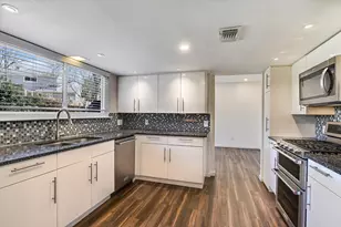 7105 Meadowood Dr, Austin, TX 78723 - Photo 10