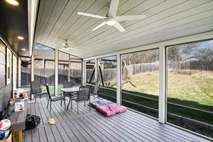 7105 Meadowood Dr, Austin, TX 78723 - Photo 18