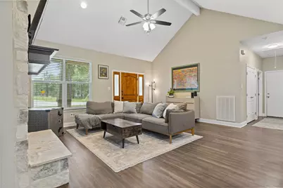 346 Lamaloa Lane, Bastrop, TX 78602 - Photo 6