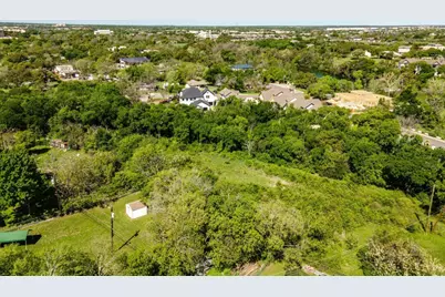 615 Pecan Avenue, Round Rock, TX 78664 - Photo 10