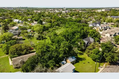 615 Pecan Avenue, Round Rock, TX 78664 - Photo 8