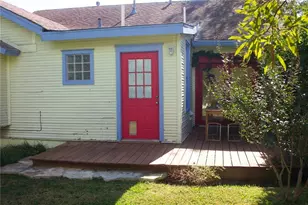 2718 E 22nd St, Austin, TX 78722 - Photo 2