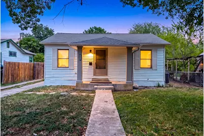 1627 W Thorain Boulevard, San Antonio, TX 78201 - Photo 2